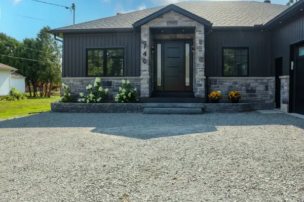 740 Midland AVE, Tay, ON L0K 1R0