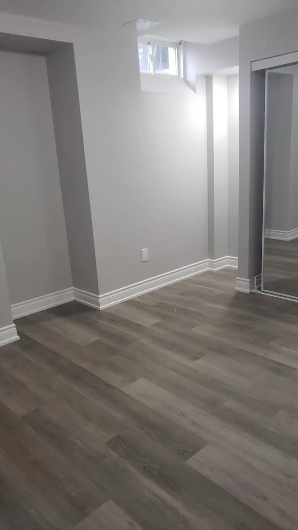 5 Campwood CRES #Bsmt, Brampton, ON L6P 3S5