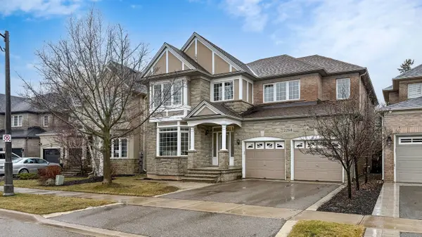 2258 Rochester CIR, Oakville, ON L6M 5E1