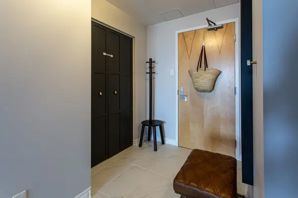 250 Lett ST #805, West Centre Town, ON K1R 0A8