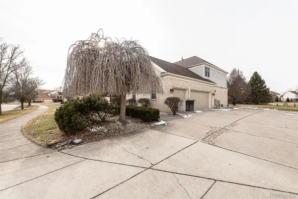 464 Waterview CT, Canton Charter Township, MI 48188