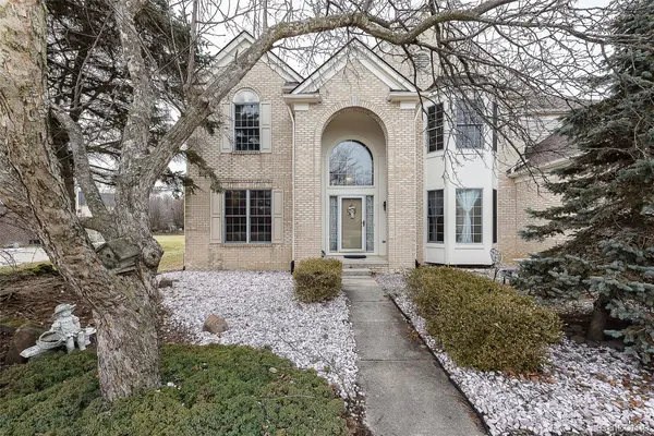 464 Waterview CT, Canton Charter Township, MI 48188