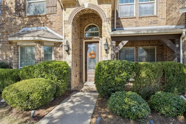 2228 Bald Eagle Way, Grand Prairie, TX 75052