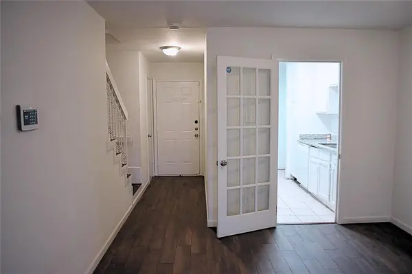 7415 Kingswood Drive, Fort Worth, TX 76133