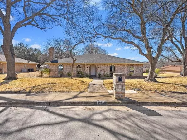 146 Meadowbrook Drive, Desoto, TX 75115