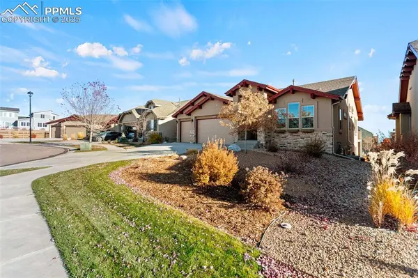 6217 Radiant Sky LN, Colorado Springs, CO 80924