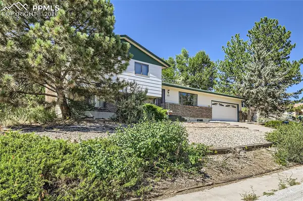 33 Briargate TER, Pueblo, CO 81001