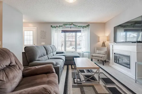 3098 Windsong BLVD SW, Airdrie, AB T4B 3R7