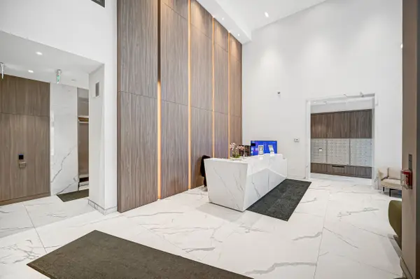 65 Mutual ST #2605, Toronto C08, ON M5B 2A9