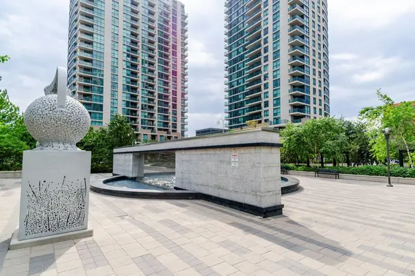 215 Sherway Gardens RD #604, Toronto W08, ON M9C 0A4