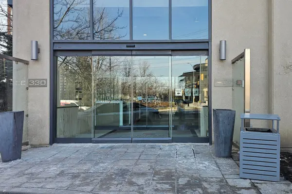 330 Burnhamthorpe RD W #1902, Mississauga, ON L5B 0E1