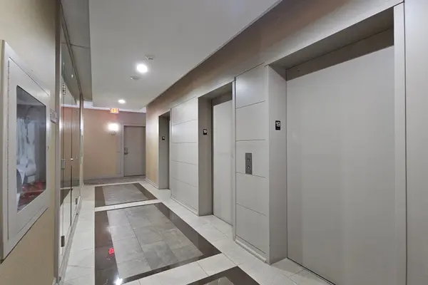 330 Burnhamthorpe RD W #1902, Mississauga, ON L5B 0E1