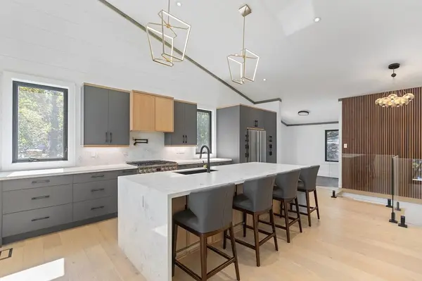 60 Hawkins Point RD, Georgian Bay, ON P0C 1H0