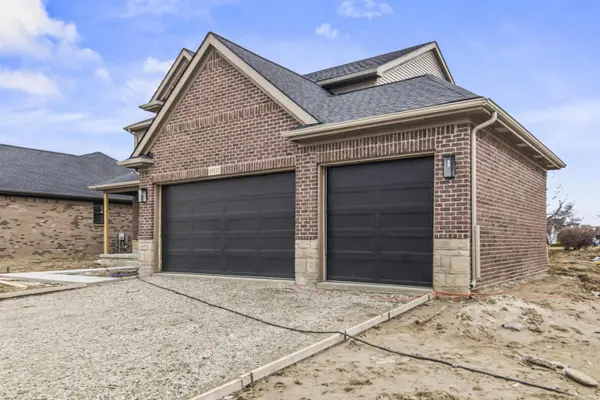 45532 Gable DR, Macomb Twp, MI 48044