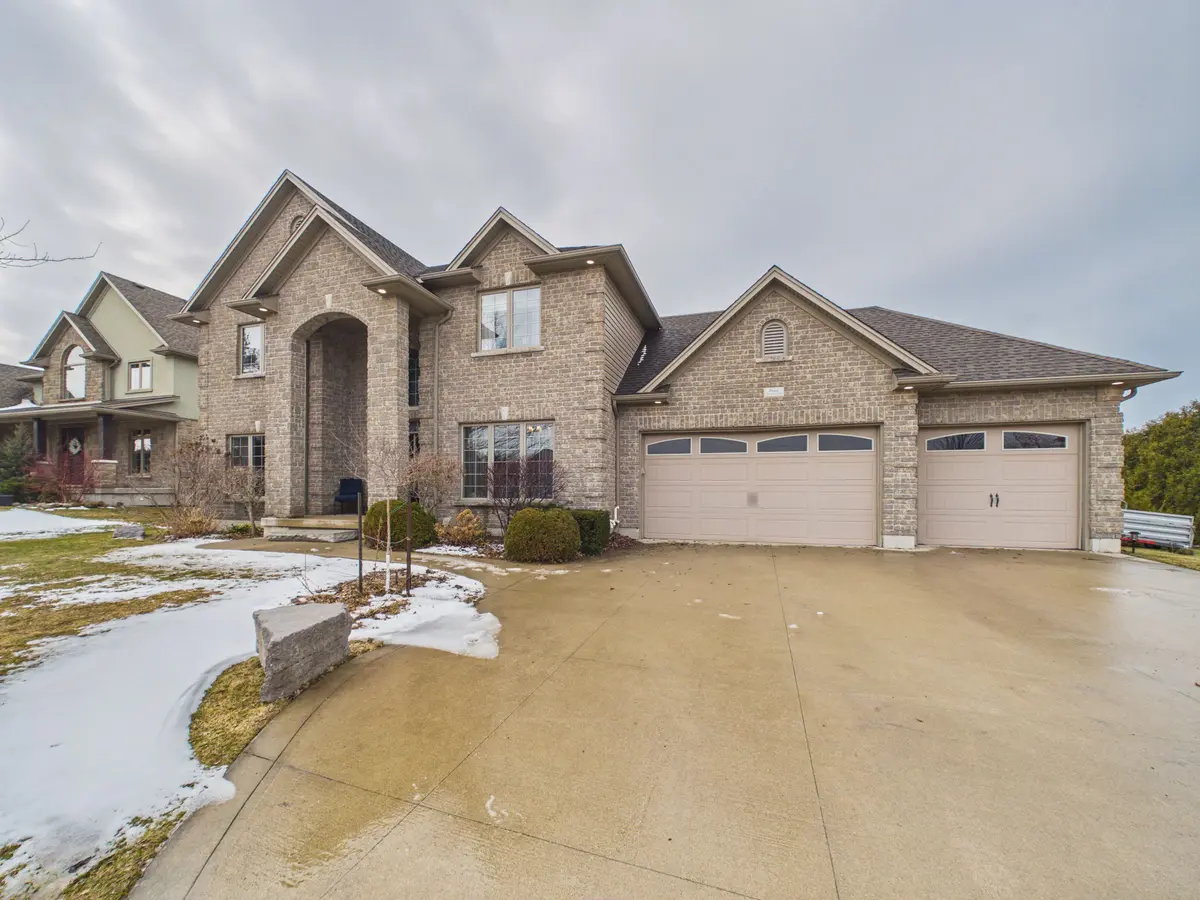 4 Scott CRES, Huron-kinloss, ON N2Z 0C6