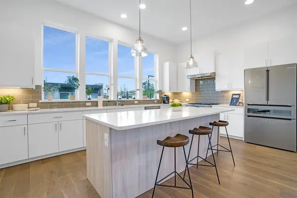 1308 E Crosby Road, Carrollton, TX 75006