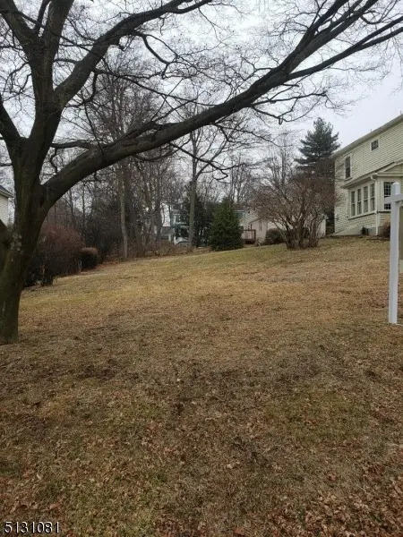 51 Crane St, Caldwell Boro Twp., NJ 07006