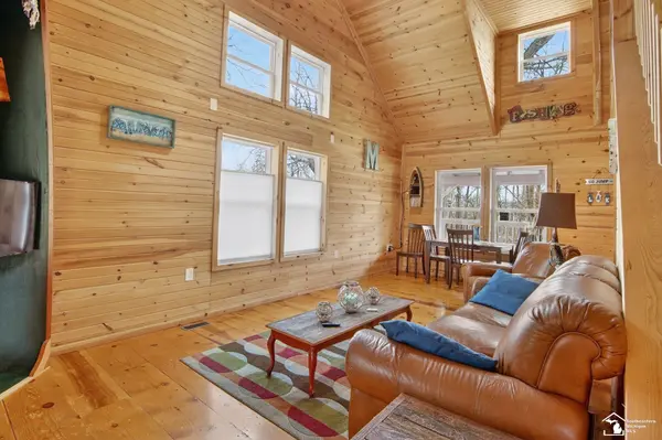 283 S fremont RD, Algansee Twp, MI 49036