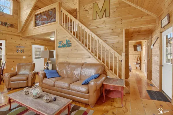 283 S fremont RD, Algansee Twp, MI 49036