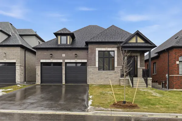 31 Lonetto ST, Whitby, ON L1M 0L7