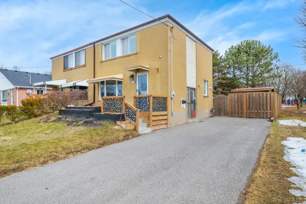 231 Rosedale DR, Whitby, ON L1N 1Z2