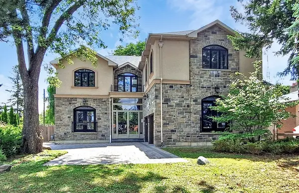 11 Abercorn RD, Markham, ON L3P 1V5