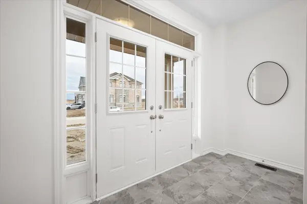 11 Tamblyn TRL, New Tecumseth, ON L0G 1A0