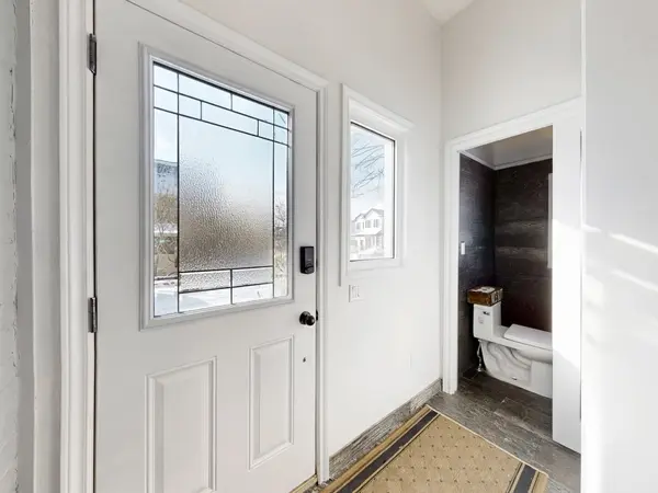 19 Spruce ST, Aurora, ON L4G 1R7