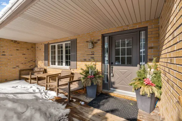 32 Hickory LN, Oro-medonte, ON L0K 1E0