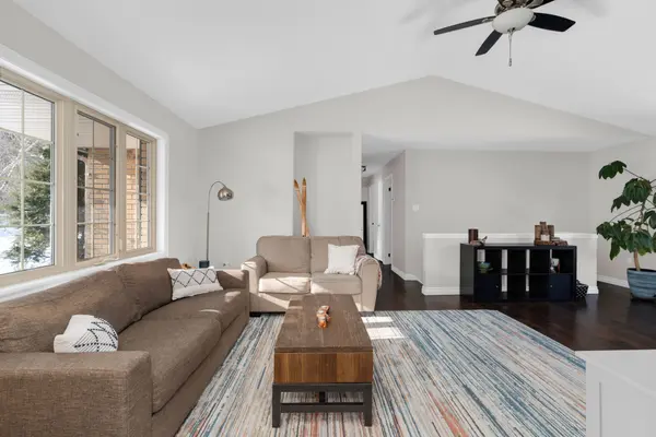 32 Hickory LN, Oro-medonte, ON L0K 1E0