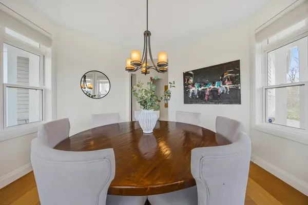 2 Swan LN, Tay, ON L0K 1R0