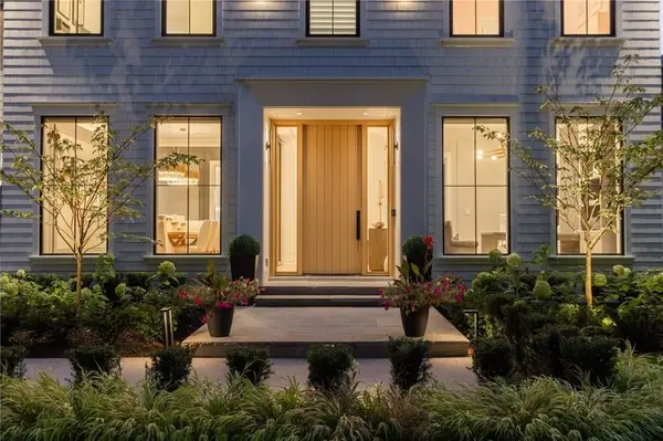 46 Second ST, Oakville, ON L6J 3T2