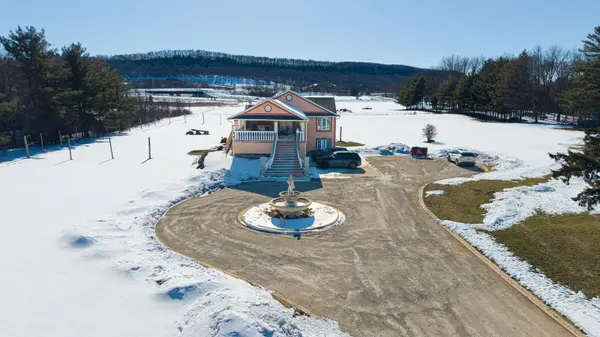 52 Peru RD, Milton, ON L9T 2V7