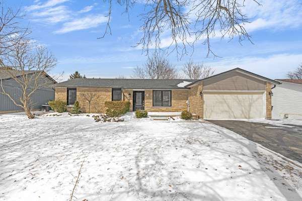 44 McClellan RD, Caledon, ON L7K 0C8