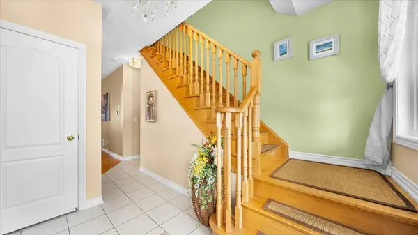 636 Serafini CRES, Milton, ON L9T 7P1