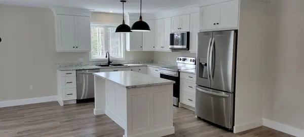 116 Storyland RD, Horton, ON K7V 3Z8