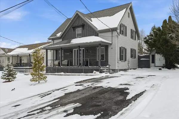 6 Nicholas ST, Prince Edward County, ON K0K 2T0