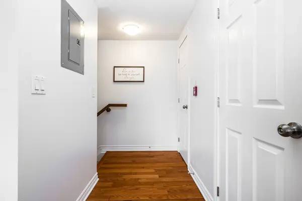 1210 MCWATTERS RD #6, Parkway Park - Queensway Terrace S And Area, ON K2C 3Y2