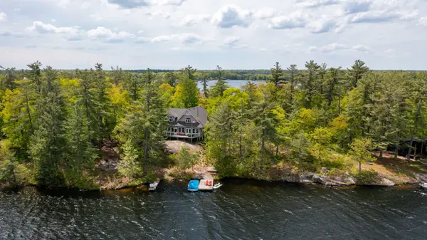 1320 Island 360 IS, Georgian Bay, ON L0K 1S0