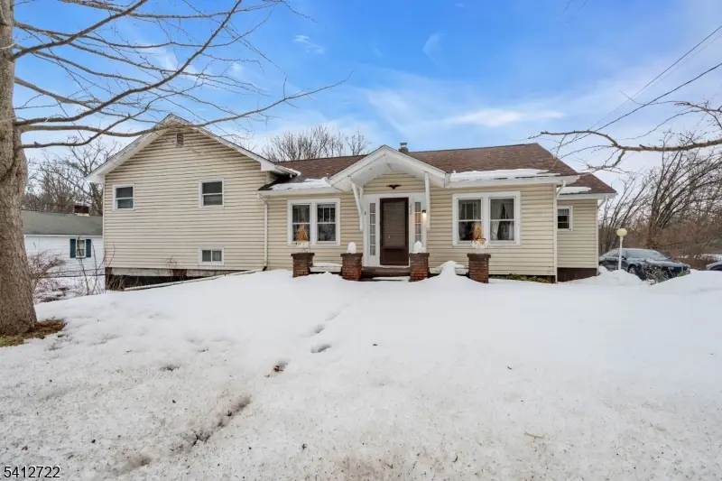 232 Espanong Rd, Jefferson Twp., NJ 07849