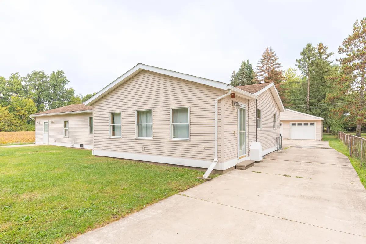 3811 Pat ST, Pittsfield Charter Twp, MI 48197