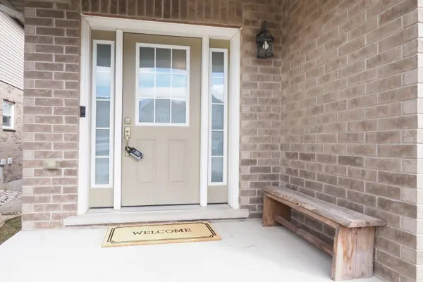 441 WOODBINE AVE, Kitchener, ON N2R 0A6