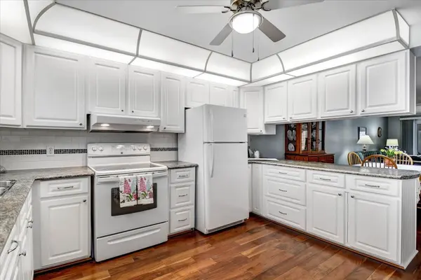 16 Alice ST #103, Bancroft, ON K0L 1C0