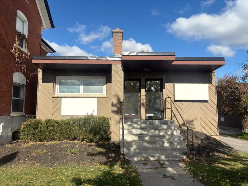 80 Hunter ST E, Peterborough, ON K9H 1G5