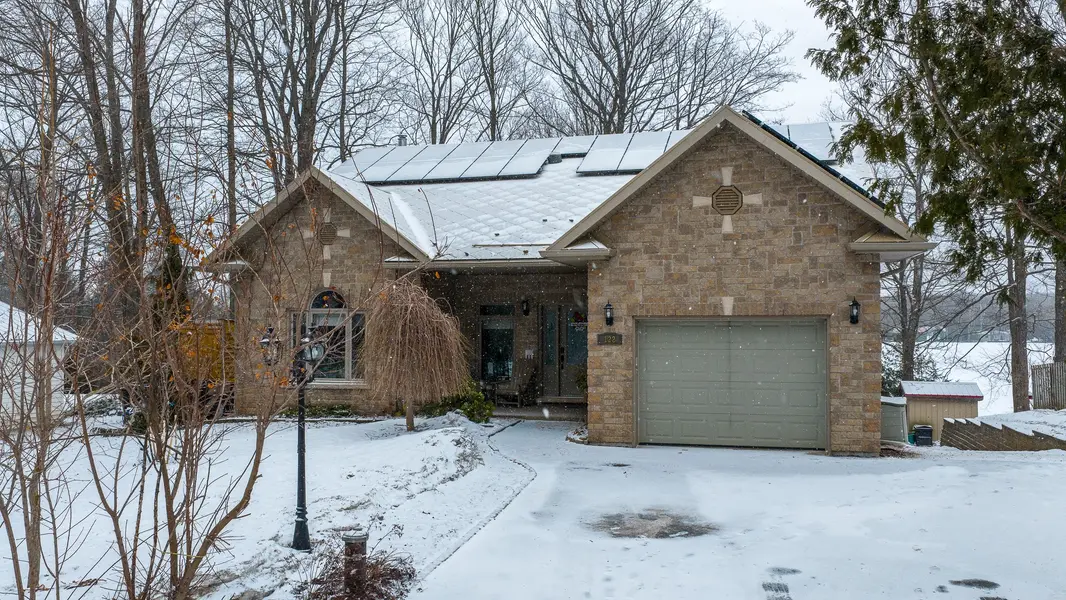 122 Mccullough Lake DR, Chatsworth, ON N0H 2V0