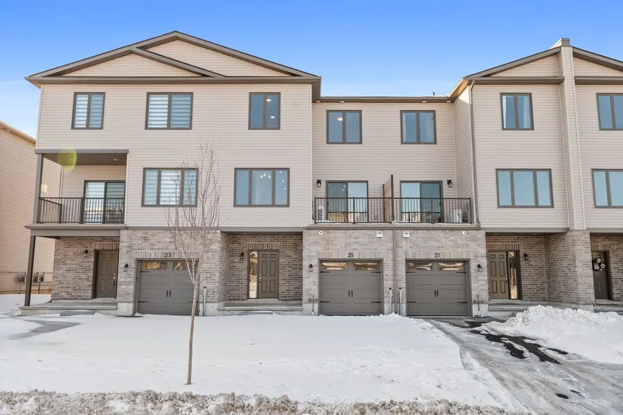 25 Markland AVE, Prince Edward County, ON K0K 2T0