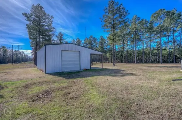363 Bella Court Pvt Drive, Frierson, LA 71027