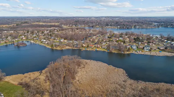 4912 Ashley LN #84, Waterford Twp, MI 48329