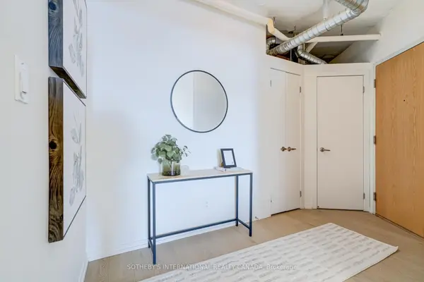 150 Sudbury ST #916, Toronto C01, ON M6J 3S8