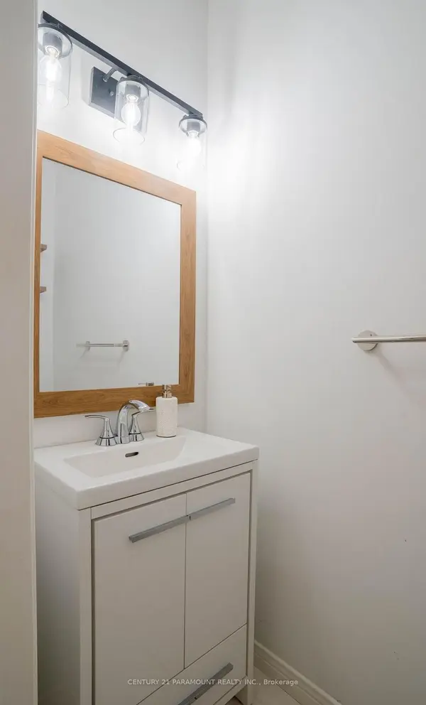 100 Fieldcrest AVE, Clarington, ON L1E 2Y9